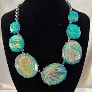 Elegant Iridescent Necklace with Blue and Green Hues